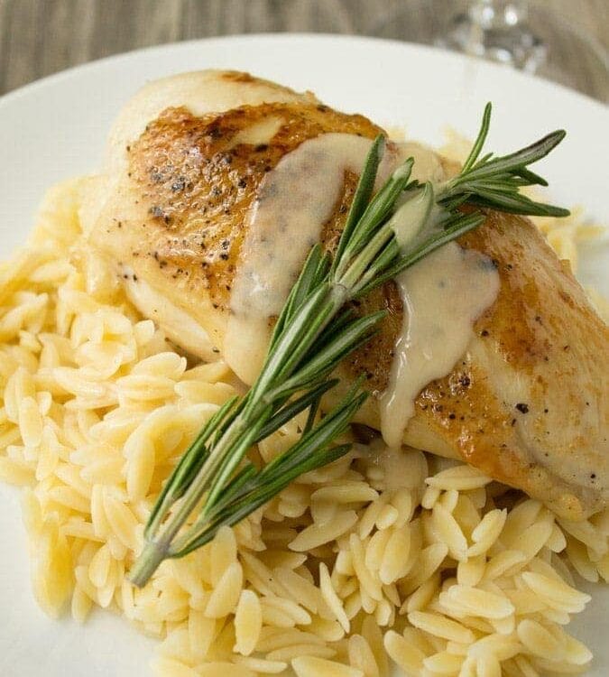 Pan-Seared Chicken with Vin Blanc au Beurre (White Wine with Butter Sauce) // The Stylist Quo