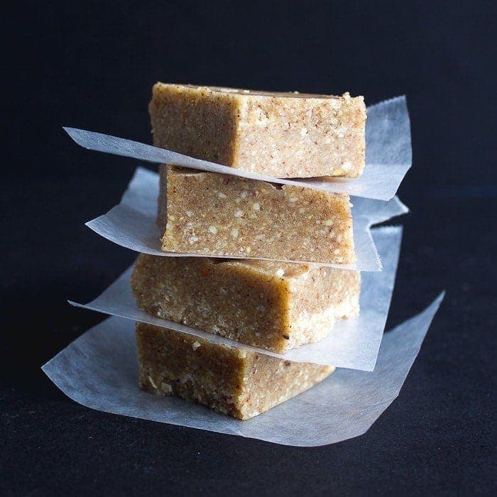 Raw Vanilla Fudge (Vegan, Paleo, Dairy-Free, Gluten-Free)