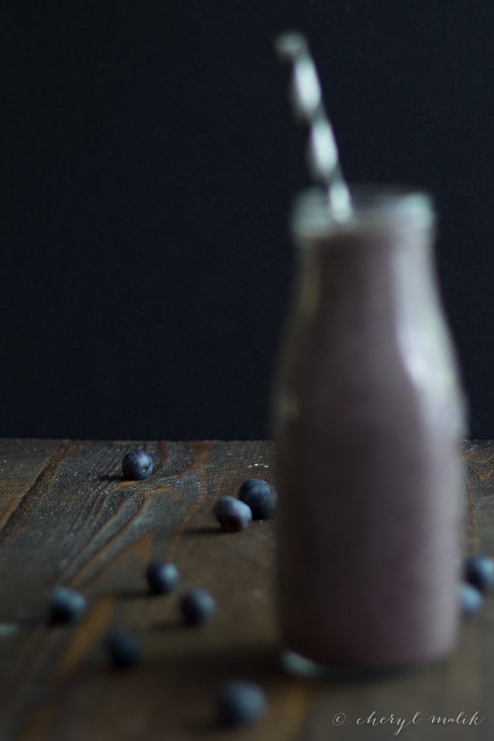 Blueberry Chia Smoothie. Perfect for pre- or post-run or workout! Packed full of superfoods. My husband cannot get enough of these.. it's a borderline problem!