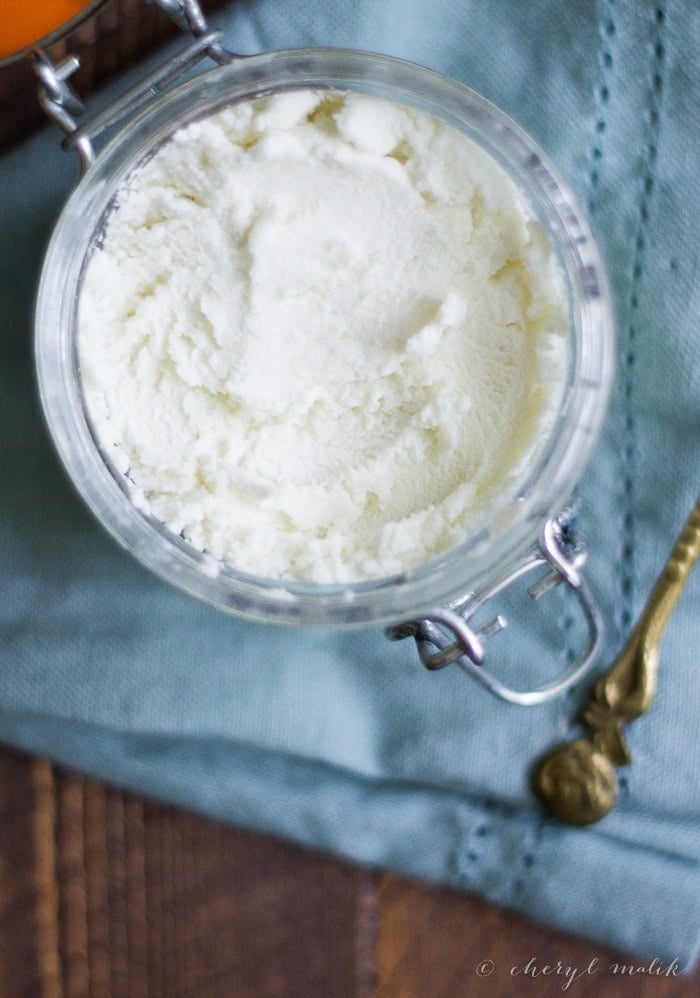 Homemade Goat Cheese - Vegetarian, 2 ingredients, 2 hours. Could this be any more perfect?!