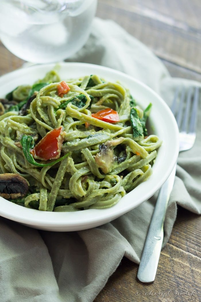 Avocado alfredo pasta - 20 minutes, rich, creamy, and good for you!