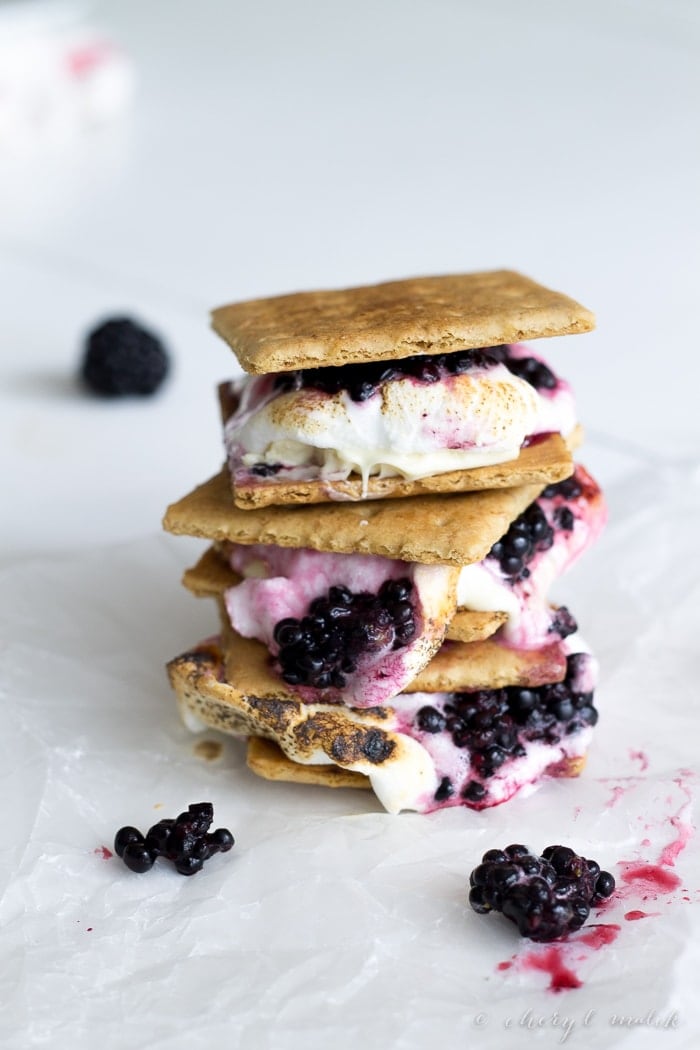 Blackberry white chocolate smores are the ultimate summer treat. Ripe blackberries, melty white chocolate, toasted marshmallow, & buttery graham crackers. 