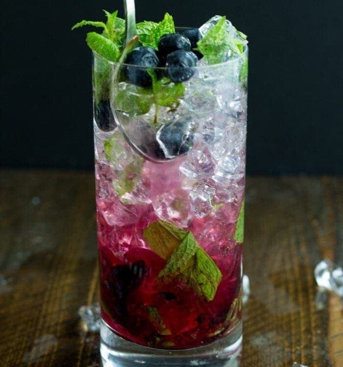 Blueberry mojitos - simple and delicious. Perfect summer cocktail.