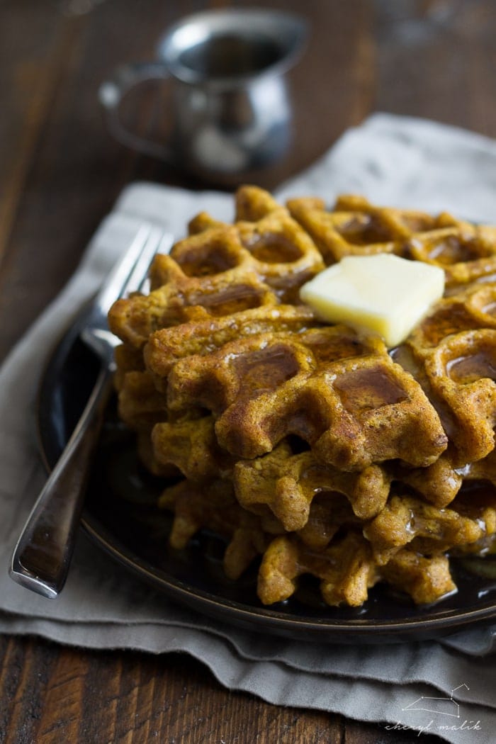 Tender, spiced vegan pumpkin waffles. Perfect for fall mornings