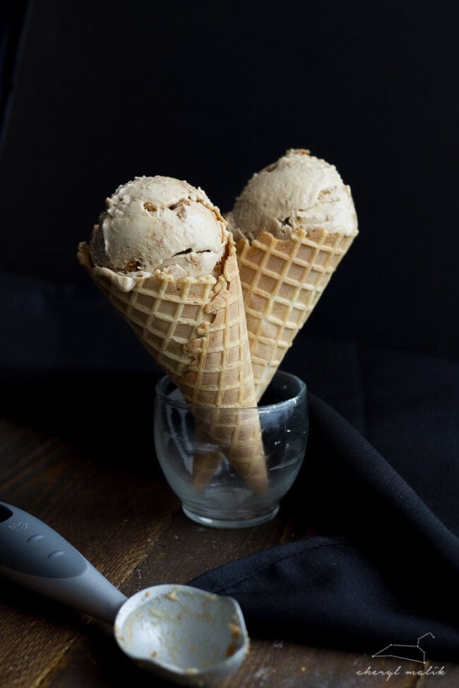 Cookie Butter Earl Grey Ice Cream (Vegan) - 40 Aprons