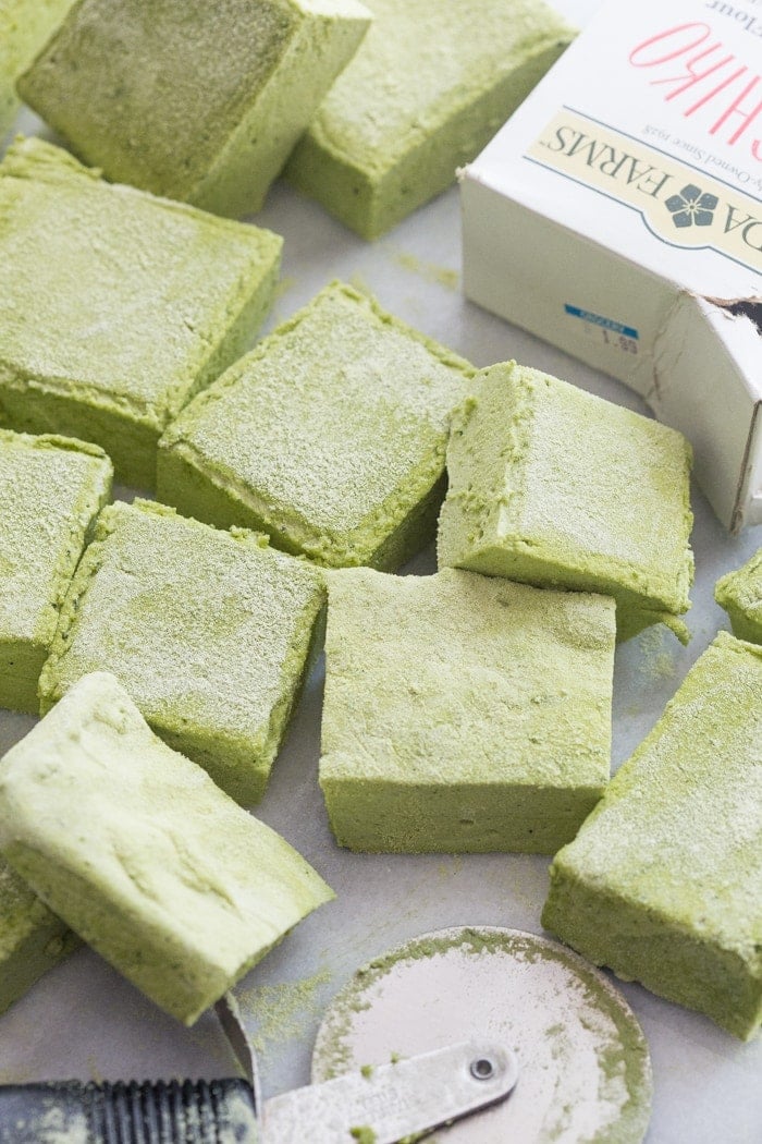 Matcha Marshmallows. Soft and pillowy, sweet and earthy. You need these... because I said so. /// 40 Aprons