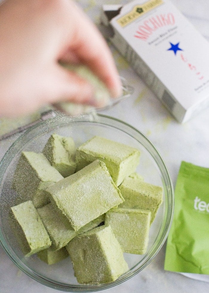 Matcha Marshmallows. Soft and pillowy, sweet and earthy. You need these... because I said so. /// 40 Aprons