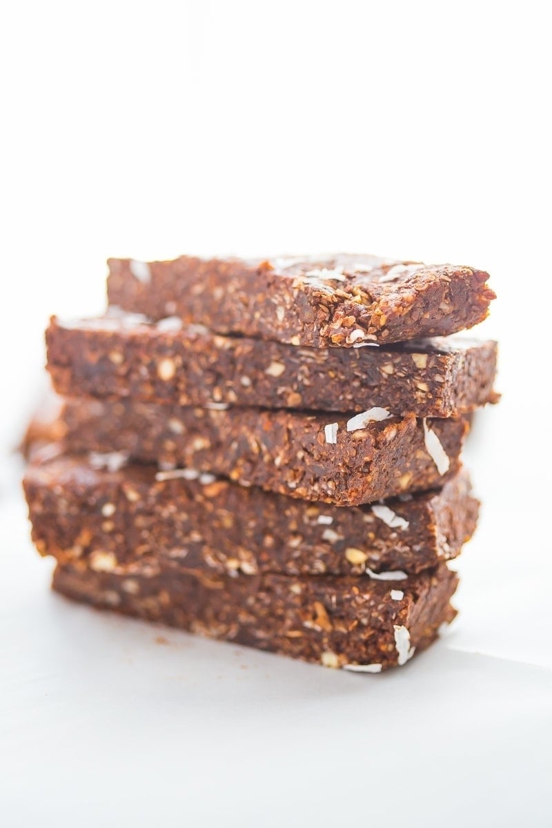 These paleo Almond Joy Lara bars are the perfect combination of coconut and chocolate and are super healthy. A filling and quick paleo snack, they're also Whole30-compliant. Very similar to chocolate coconut chew Lara bars.