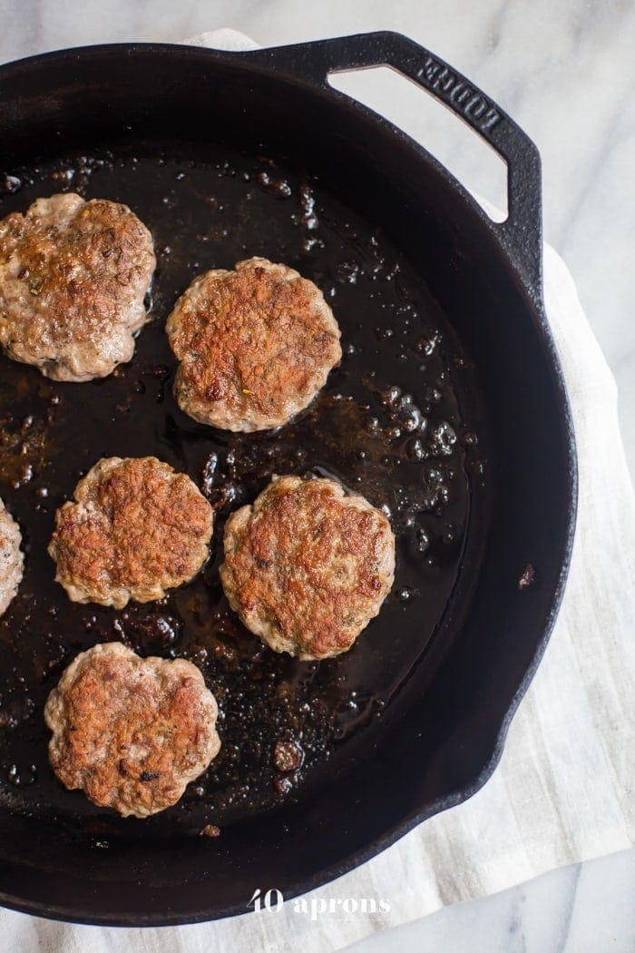 This easy whole30 breakfast sausage tastes surprisingly like the store bought stuff but with no added sugars or preservatives. It comes together with 6 ingredients in only 5 minutes, so this easy Whole30 breakfast sausage will become a new Whole30 breakfast favorite! Also a fantastic paleo breakfast sausage for your paleo breakfast bakes. Nom.