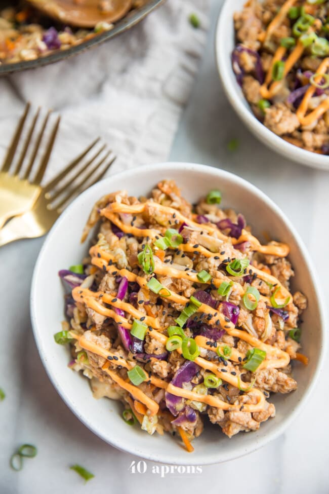 Egg Roll in a Bowl with Creamy Chili Sauce (Keto, Whole30, Paleo) - 40 ...