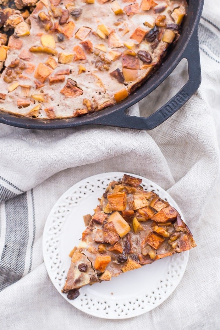 This Whole30 bread pudding is naturally sweet, teeming with warming cinnamon, packed with protein, healthy fats, and fiber. The dish is reminiscent of a New Orleans-style bread pudding, but it's totally Whole30 compliant! A wonderful Whole30 breakfast or paleo breakfast when you're simply tired of eggs and bacon.