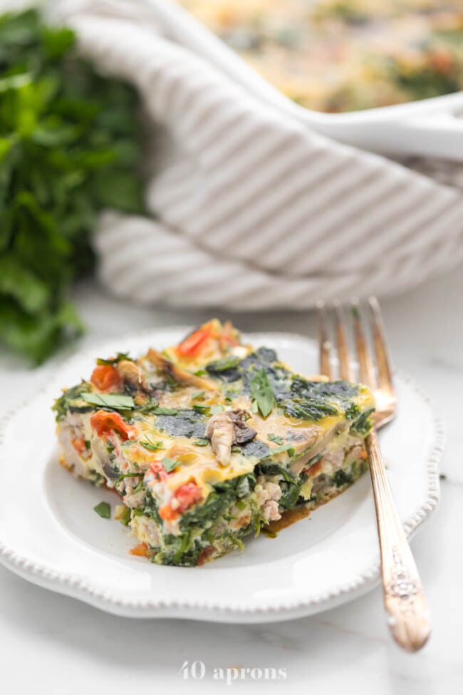 Whole30 Breakfast Casserole with Sausage, Eggs, Spinach, and Mushrooms ...