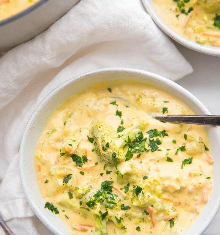 Cheesy vegan broccoli soup in a bowl