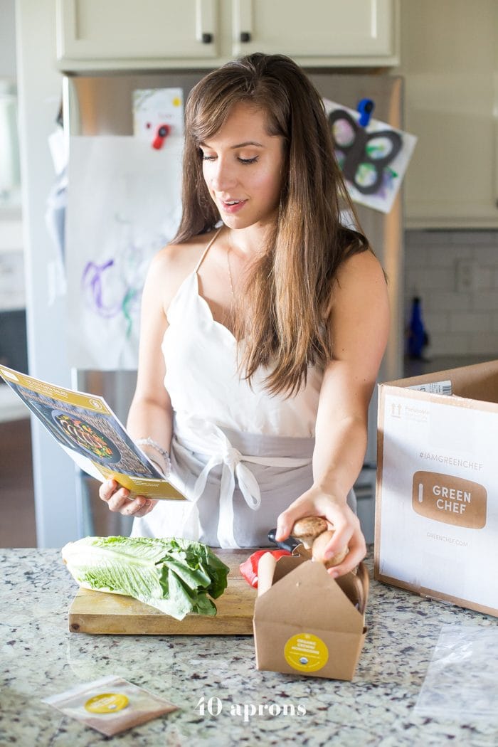 Looking for a Green Chef review? I tried these keto meal kits for a week, and here's what happened. Read this keto meal kits Green Chef review before you buy! Spoiler alert: Green Chef keto meal kits are a fantastic option for busy people who love delicious, nutrient-dense food. This is my Green Chef review!