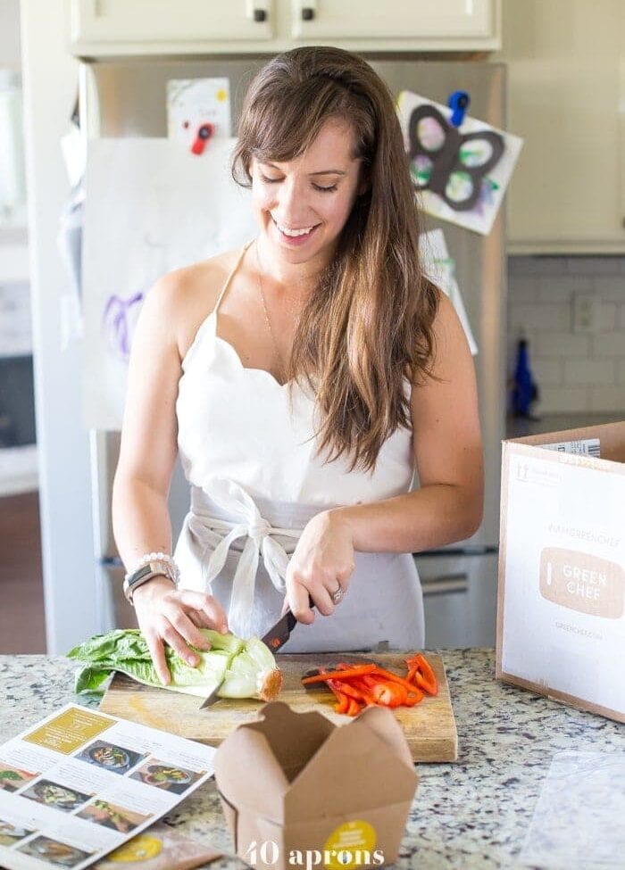 Looking for a Green Chef review? I tried these keto meal kits for a week, and here's what happened. Read this keto meal kits Green Chef review before you buy! Spoiler alert: Green Chef keto meal kits are a fantastic option for busy people who love delicious, nutrient-dense food. This is my Green Chef review!