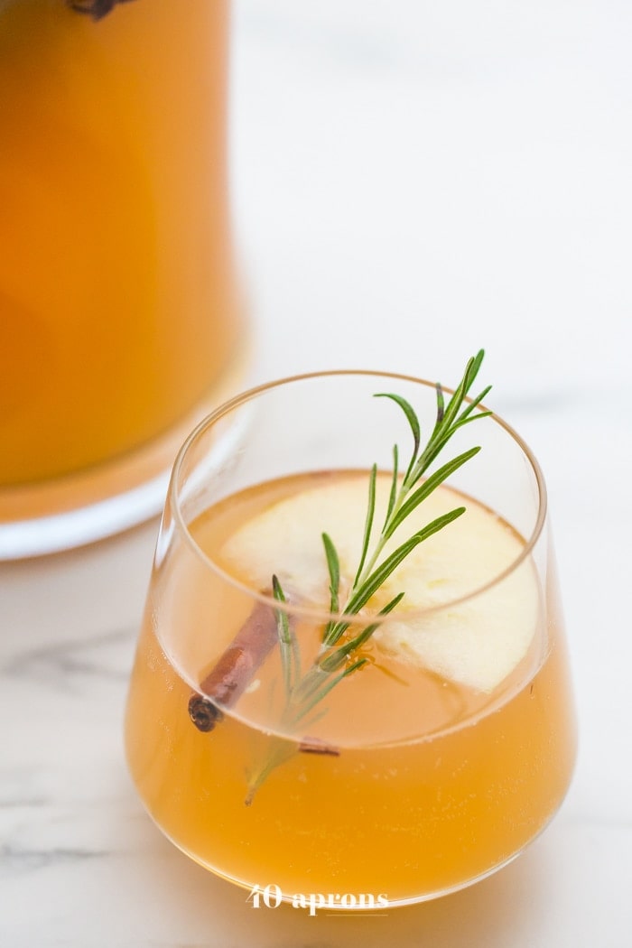 Cinnamon Apple Cider Mimosa Recipe