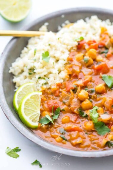 Quick Creamy Vegan Coconut Chickpea Curry - 40 Aprons