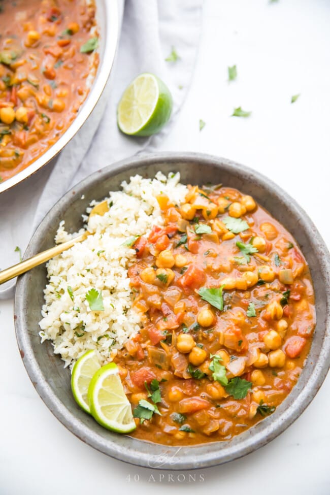 Quick Creamy Vegan Coconut Chickpea Curry - 40 Aprons