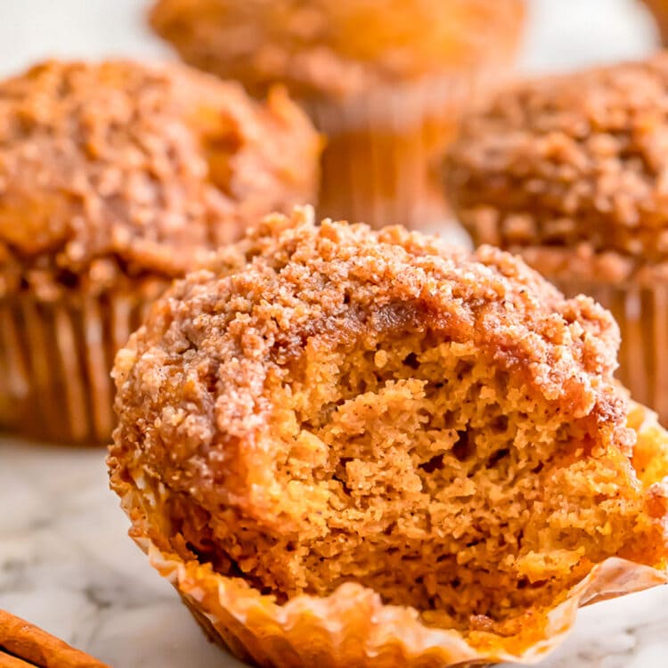 Premium Photo  Step by step. scooping batter with batter scooper into  cupcake pan lined with paper cupcake liners.