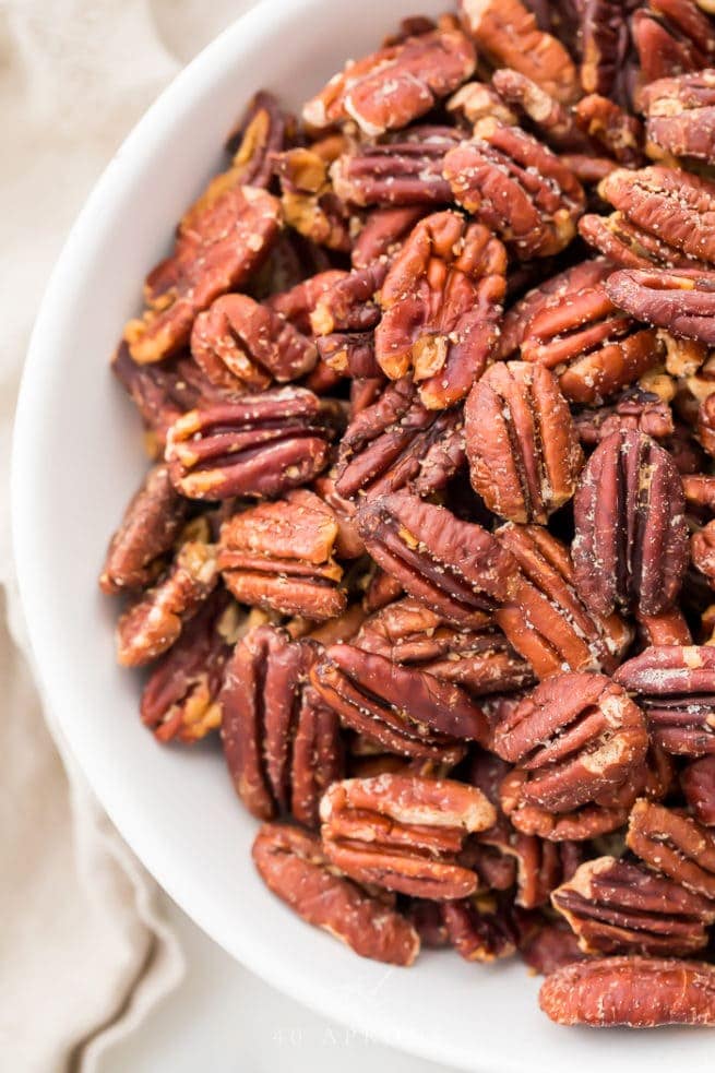 Buttery Toasted Pecans - 40 Aprons