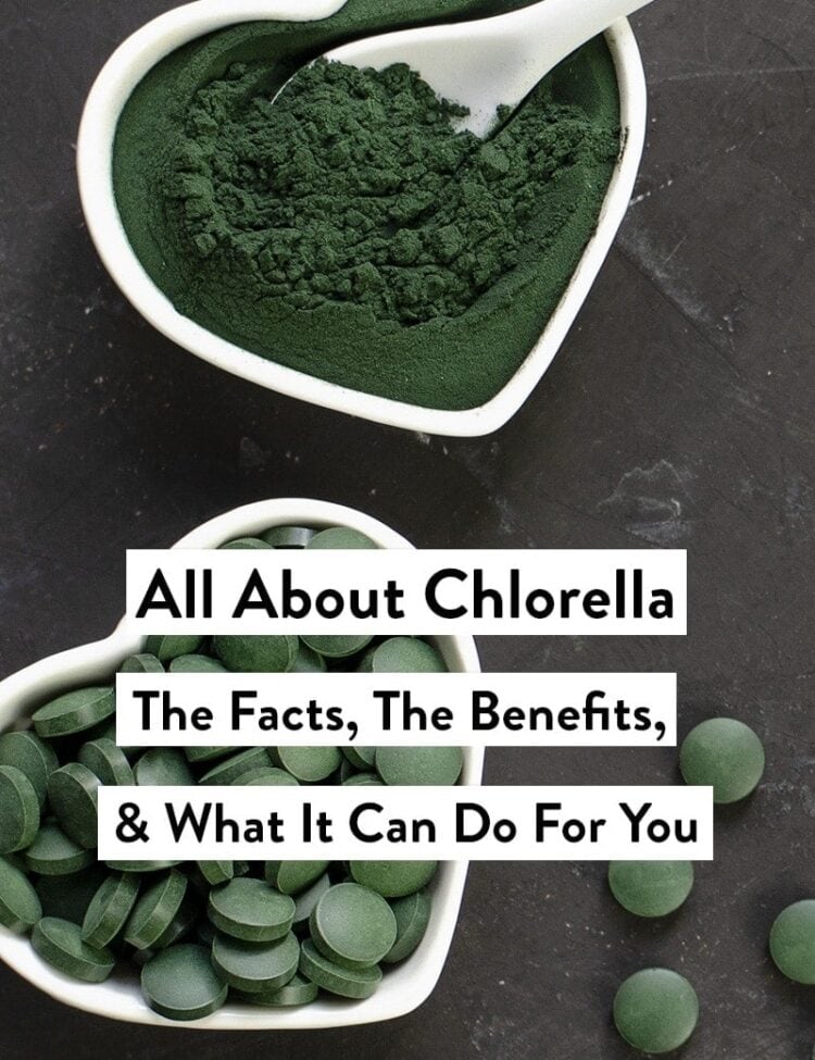 Chlorella in two heart-shaped bowls
