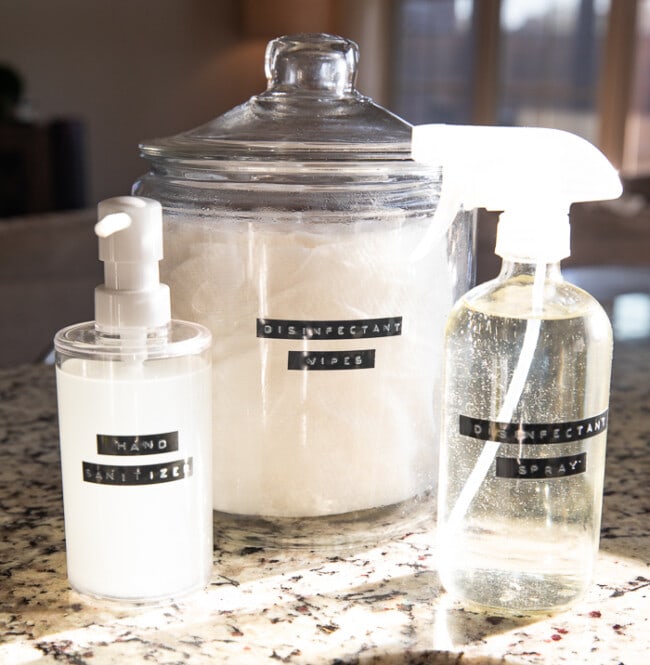 DIY Lysol Wipes (DIY Disinfectant or Clorox Wipes) 40 Aprons