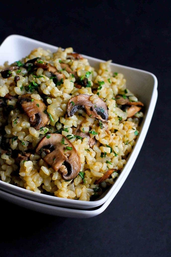 Toasted brown rice with mushrooms