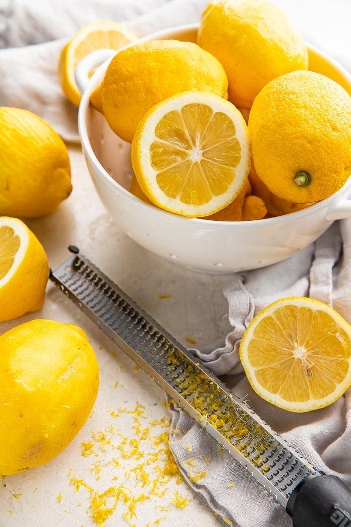 How to Zest a Lemon - FeelGoodFoodie