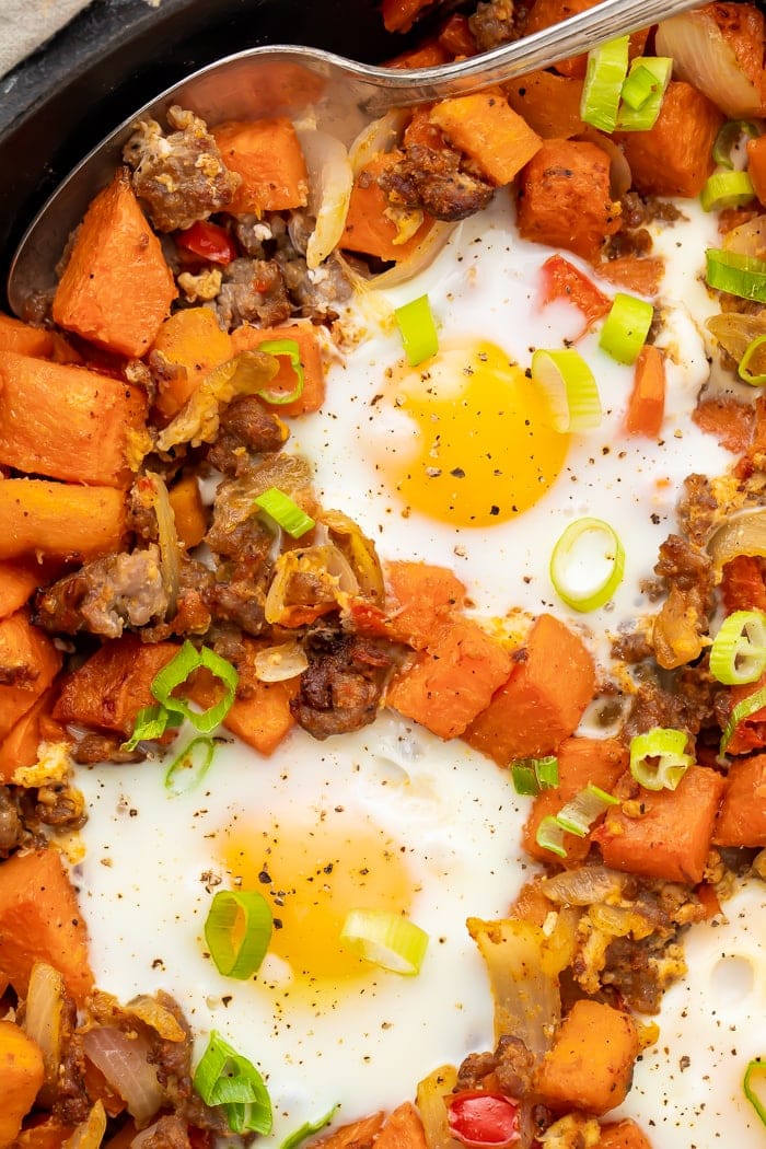 https://40aprons.com/wp-content/uploads/2020/11/sweet-potato-hash-8.jpg