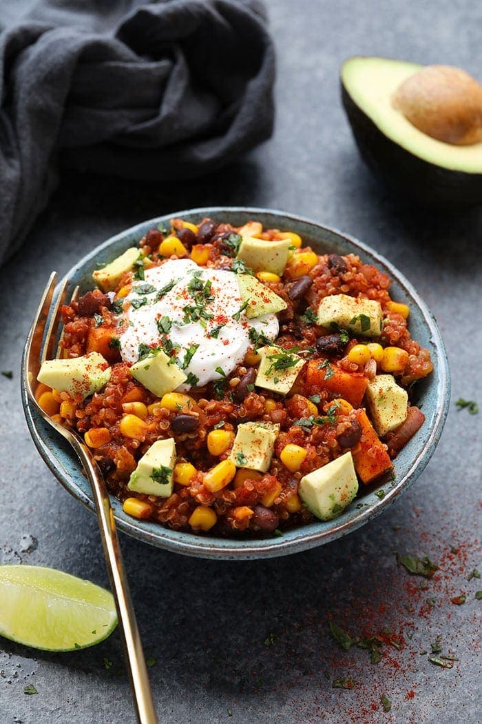 https://40aprons.com/wp-content/uploads/2020/12/fit-foodie-finds-slow-cooker-mexican-quinoa-2.jpg