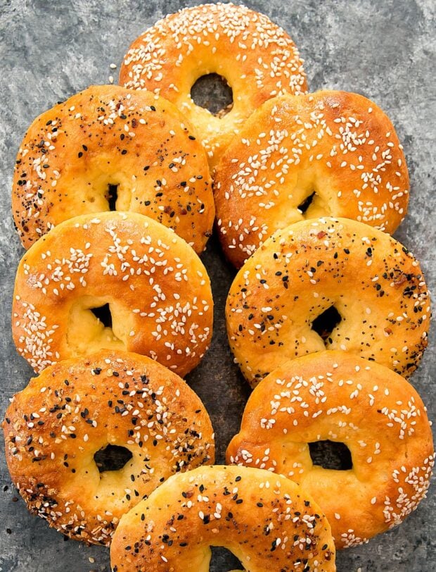8 keto bagels with everything seasoning and sesame seeds