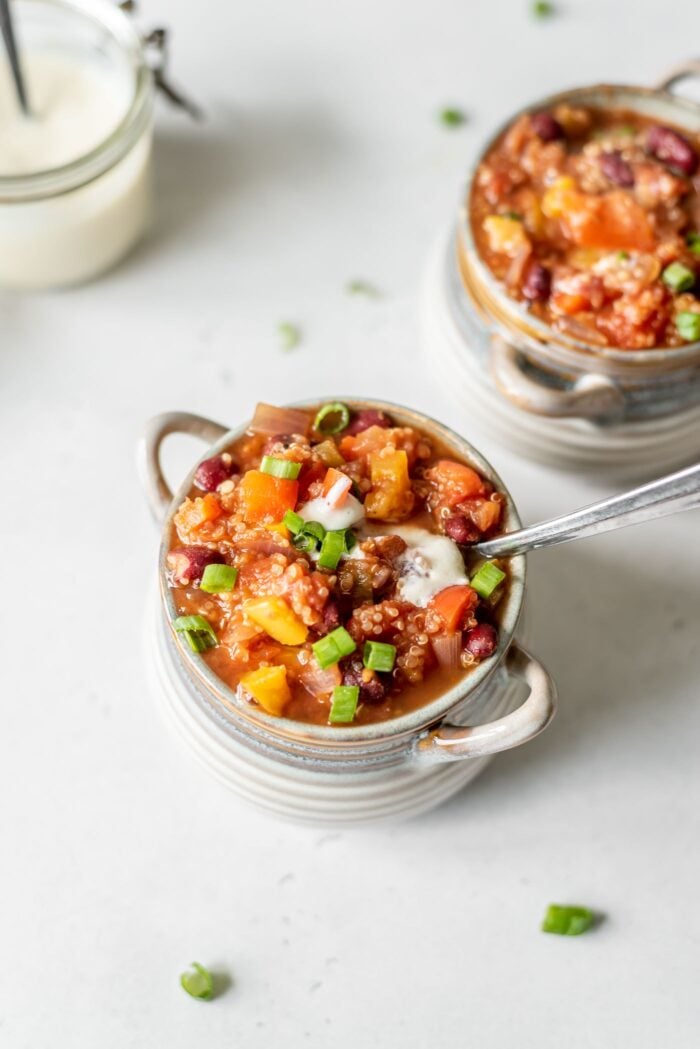 Two small bowls of quinoa chili