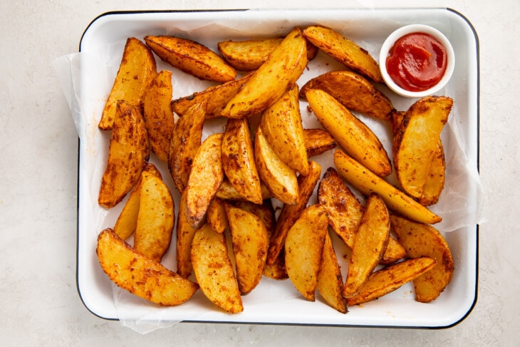 Air Fryer Potato Wedges with Seasoning - 40 Aprons