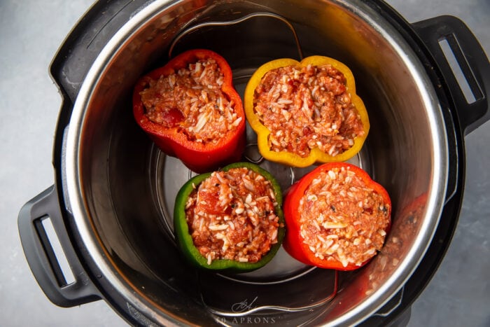 Instant Pot Stuffed Peppers - 40 Aprons