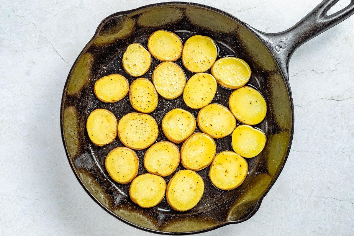 Easy Potatoes in a Skillet (Stovetop) - Where Is My Spoon