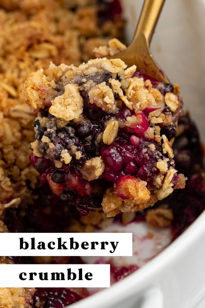 Pin graphic for blackberry crumble