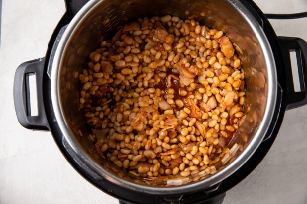 Navy beans and sauce in Instant Pot