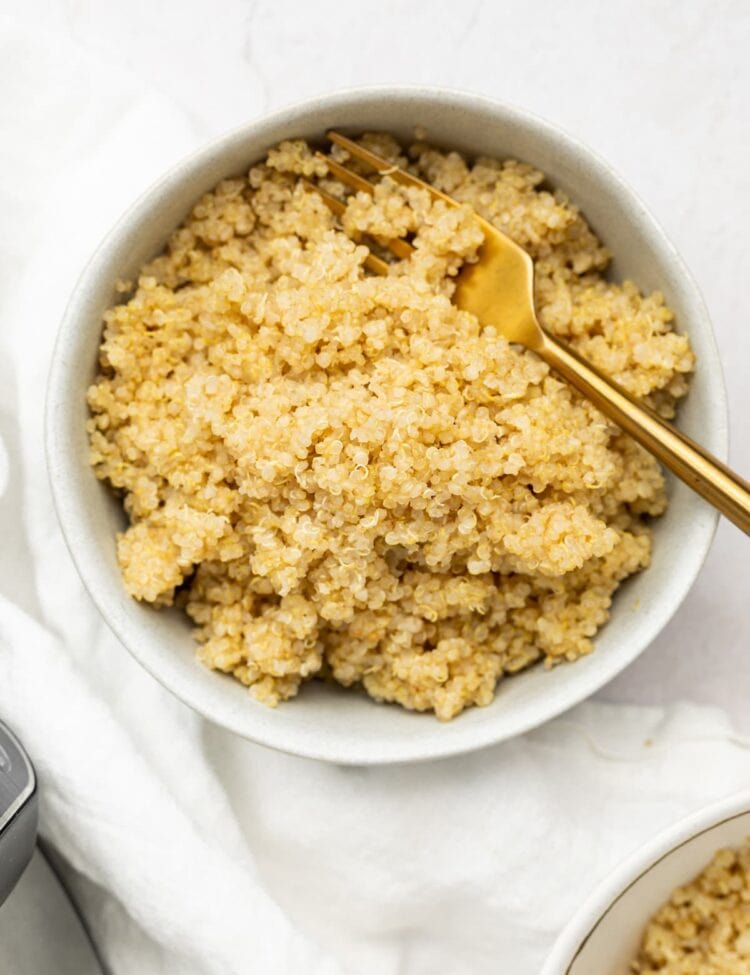 instant pot quinoa in a bowl with a fork