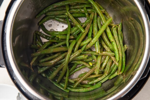 Sautéed green beans in Instant Pot