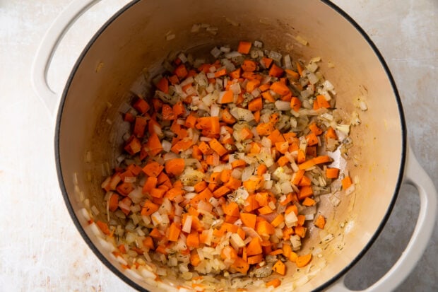 Onions, carrots and garlic in large saucepan
