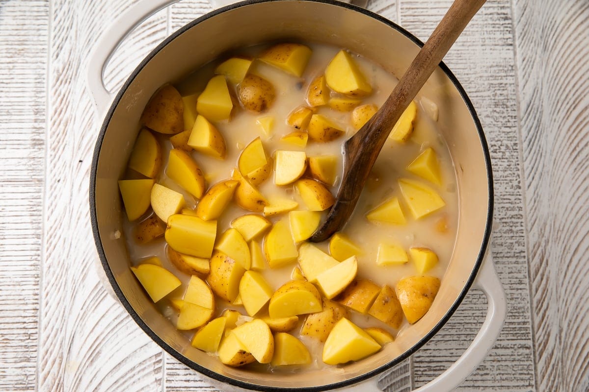 Old-Fashioned Potato Soup - 40 Aprons