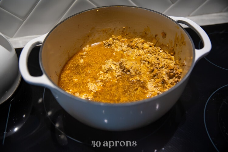 Taco seasoning with ground meat and onions