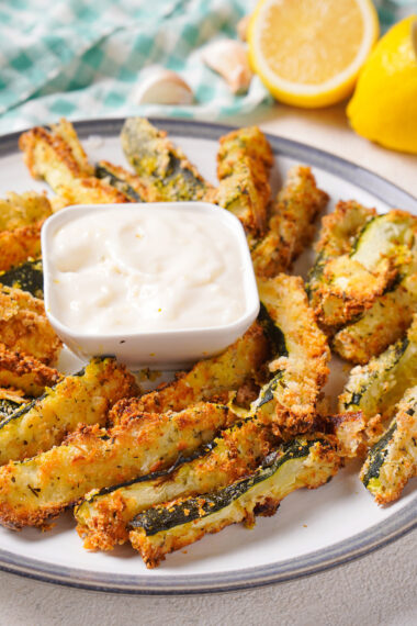 Air Fryer Zucchini Fries with Garlic Aioli - 40 Aprons