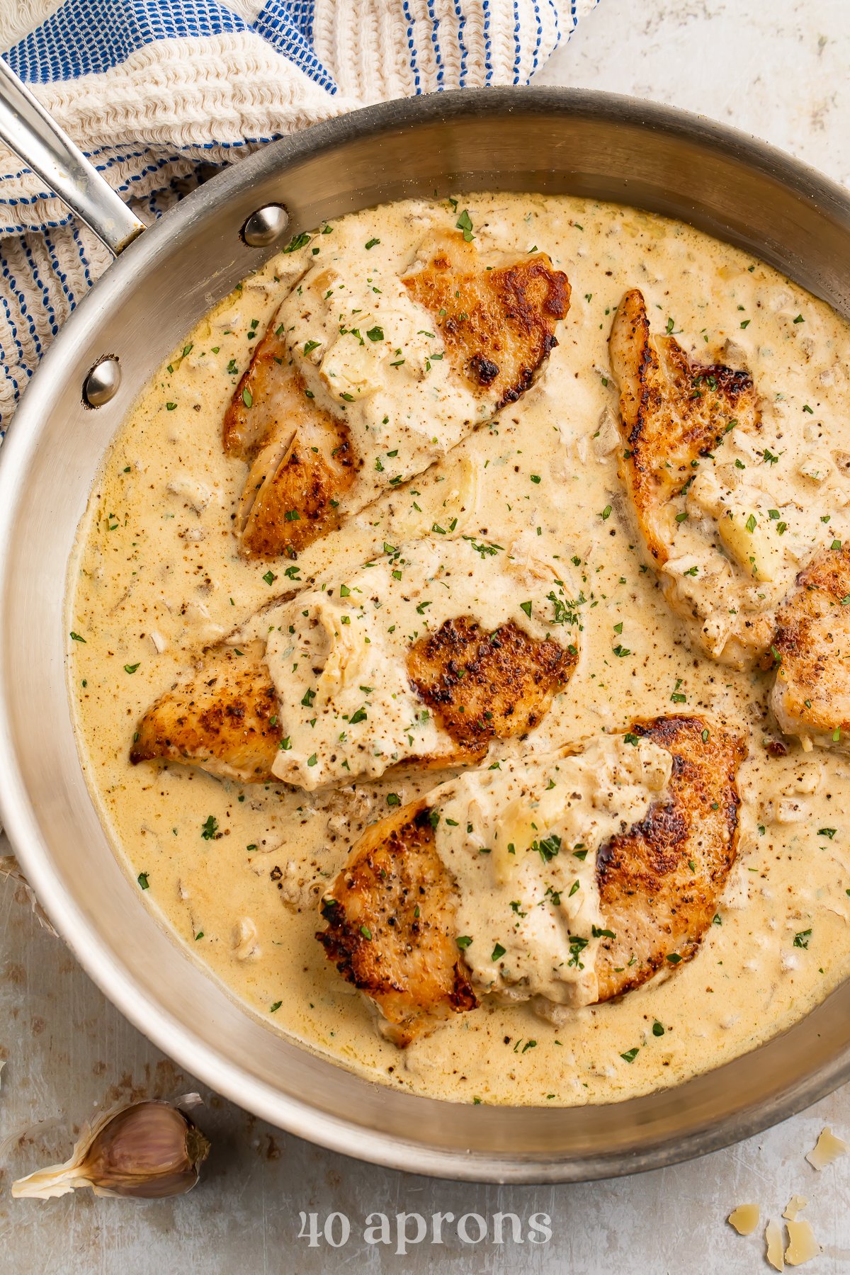 https://40aprons.com/wp-content/uploads/2022/09/creamy-garlic-chicken-4.jpg