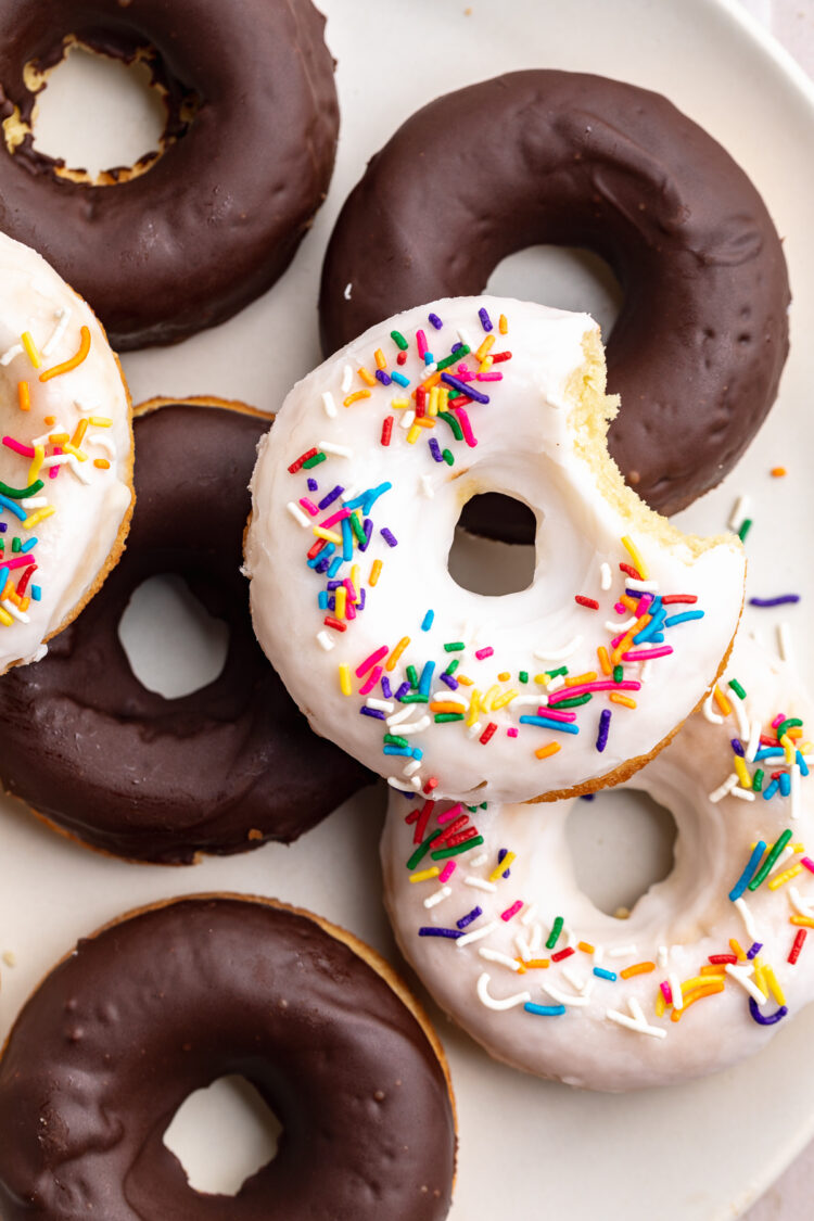 Keto Donuts with Vanilla or Chocolate Glaze - 40 Aprons