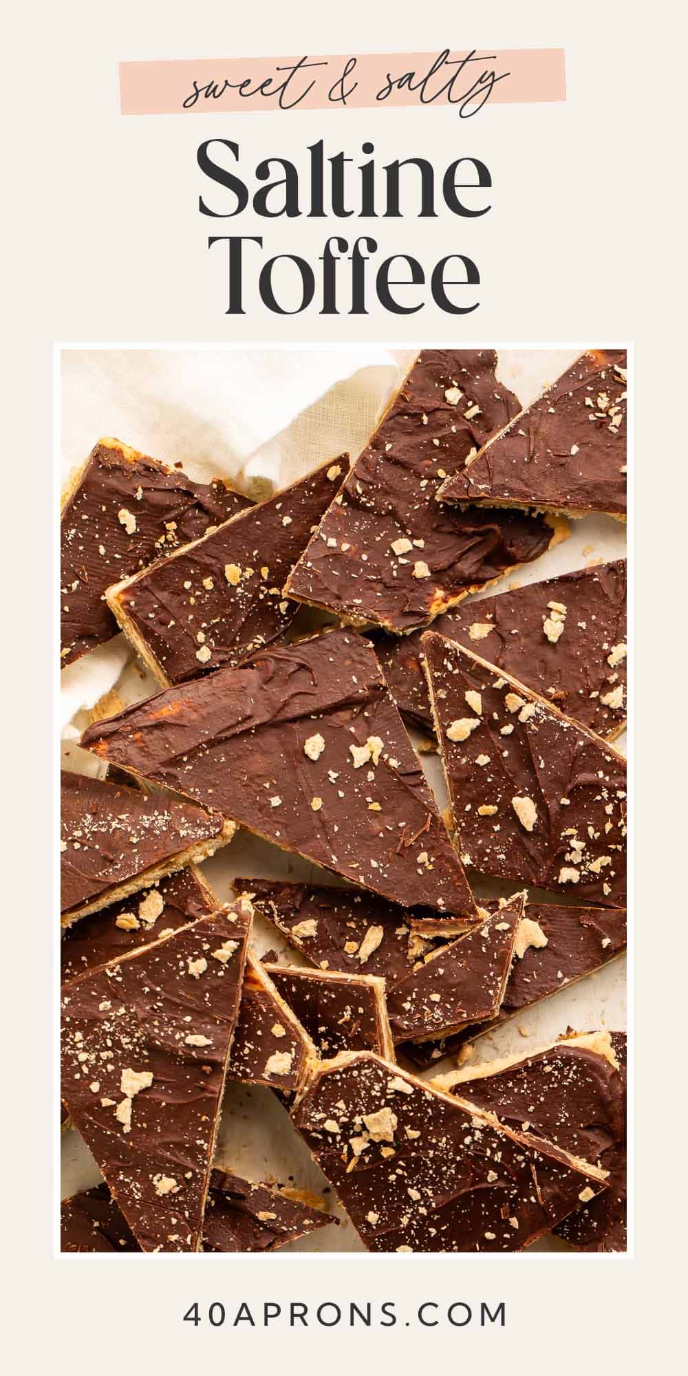 Pin graphic for saltine toffee.