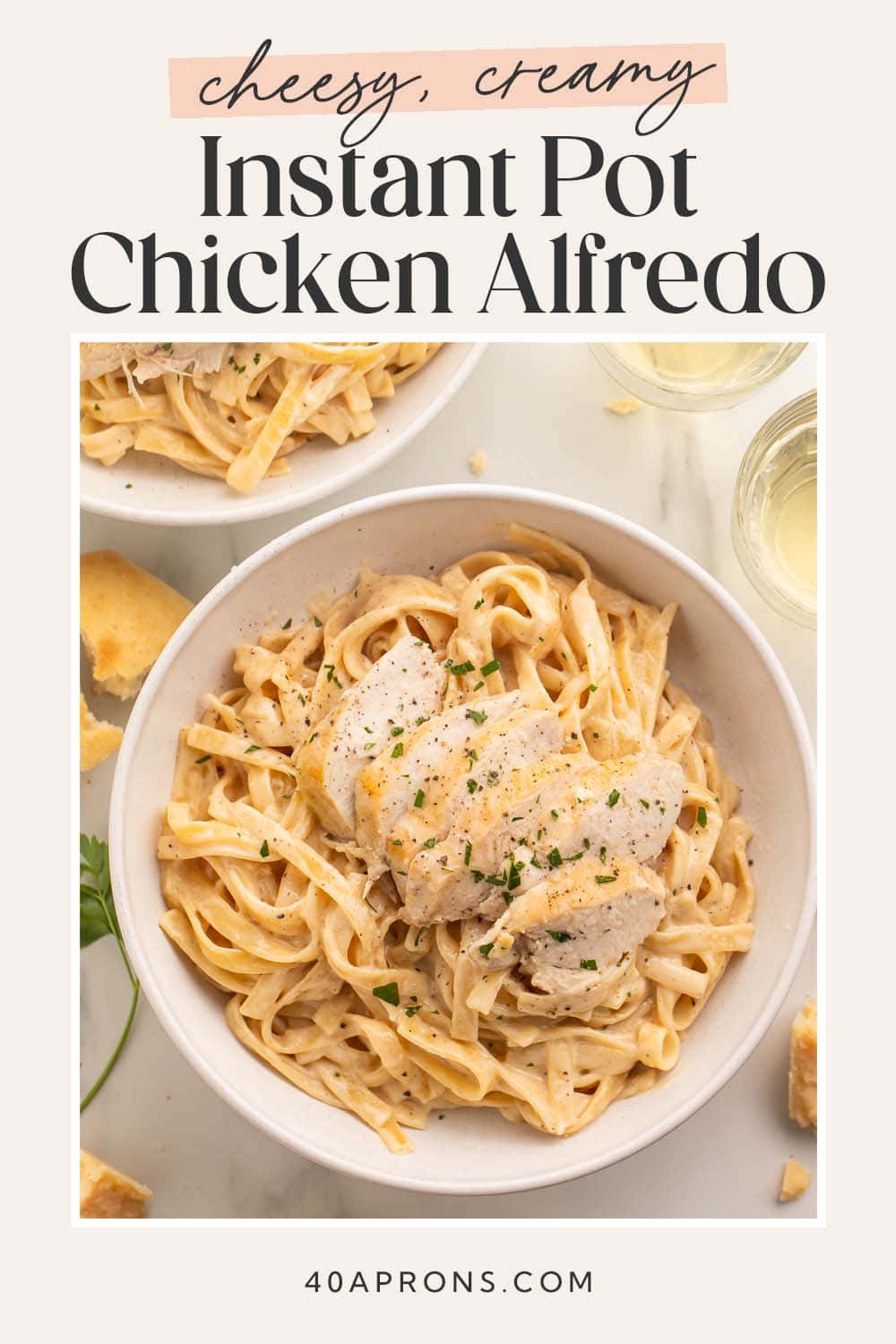 Pin graphic for Instant Pot chicken alfredo.