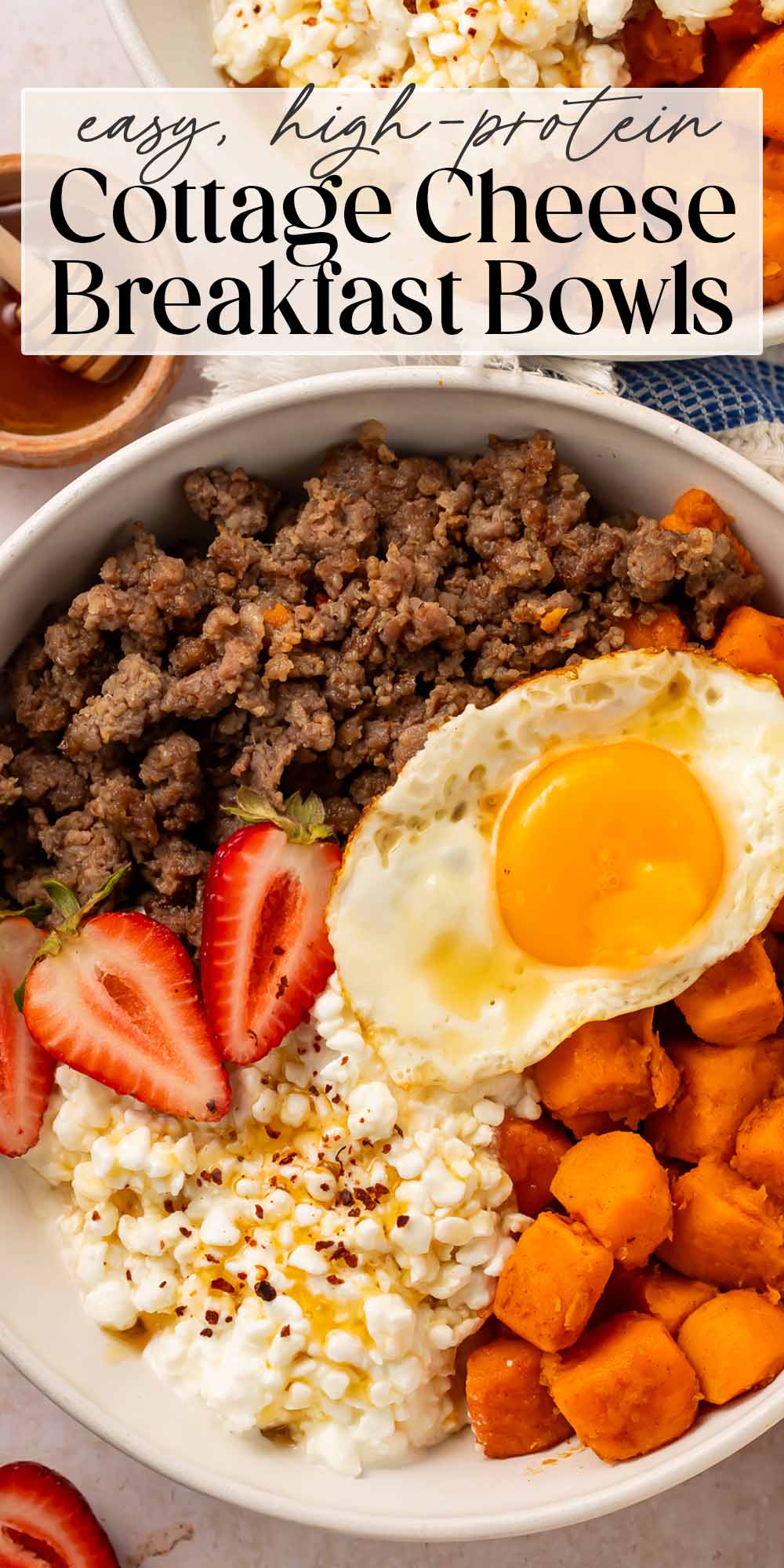 Pin graphic for breakfast cottage cheese bowls.